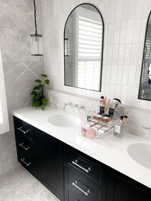 Beautiful acrylic makeup storage organiser box. Personalised makeup brush holders. Makeup brush canisters. Personalised makeup brush holder. Personalised vase. Acrylic Makeup Organisers. Makeup Storage Unit. Acrylic Organiser. Transparent acrylic makeup organisers. Easy to clean makeup storage High grade lucite acrylic