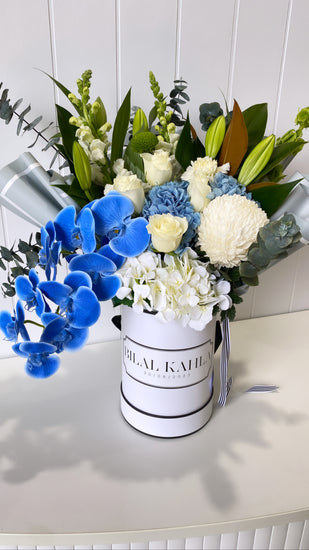 TOUCH OF BLUE MIXED BLOOMS White Box